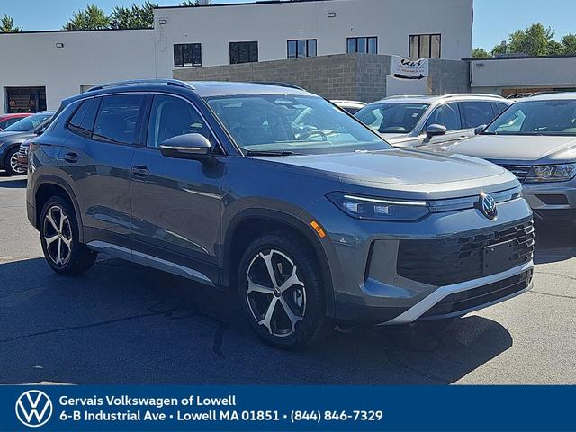 Photo of 2025 Platinum Gray Metallic Volkswagen Tiguan