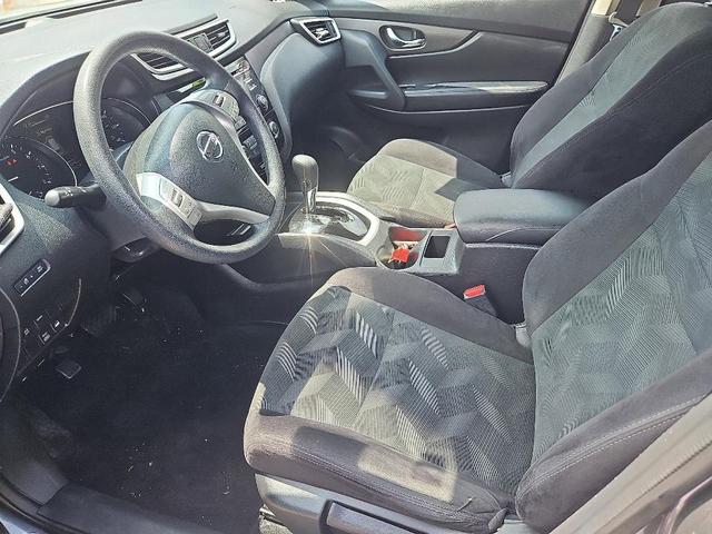 Photo of 2014 Gun Metallic Nissan Rogue