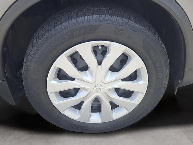 Photo of 2014 Gun Metallic Nissan Rogue