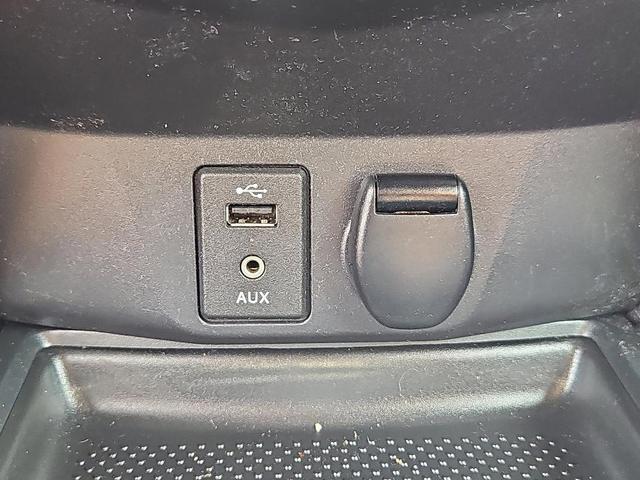 Photo of 2014 Gun Metallic Nissan Rogue