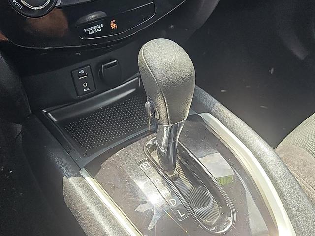 Photo of 2014 Gun Metallic Nissan Rogue