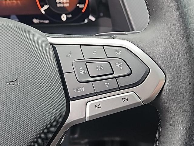Photo of 2025 Pure White Volkswagen Atlas