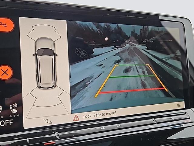 Photo of 2025 Pure White Volkswagen Atlas
