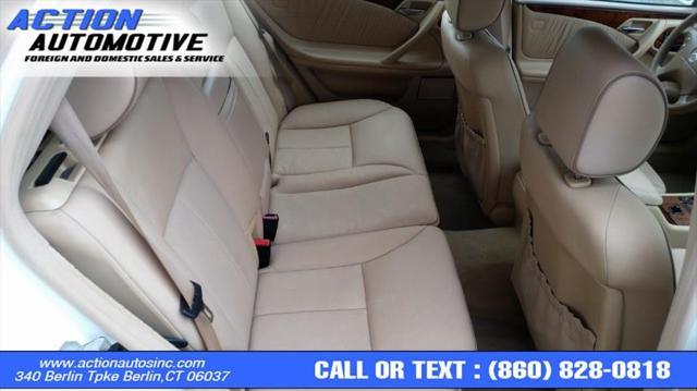 Photo of 2002 Alabaster White Mercedes-Benz E-Class