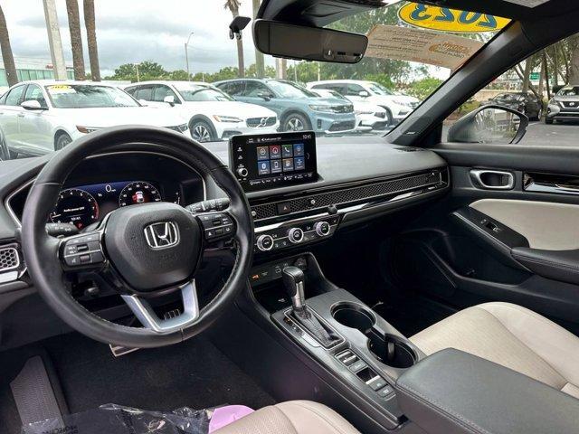 Photo of 2023 Sonic Gray Pearl Honda Civic