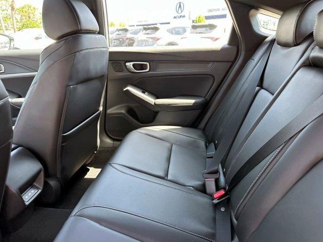 Photo of 2025 Platinum White Pearl Acura Integra