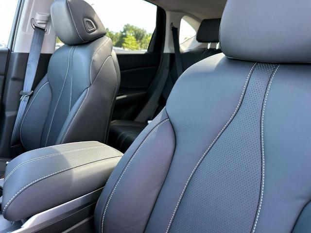 Photo of 2025 Majestic Black Pearl Acura RDX