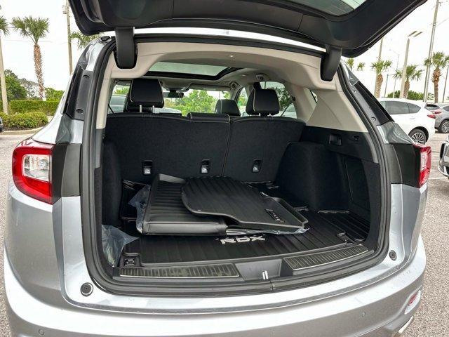 Photo of 2025 Solar Silver Metallic Acura RDX