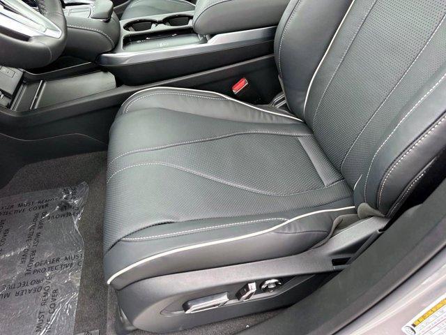 Photo of 2025 Solar Silver Metallic Acura RDX