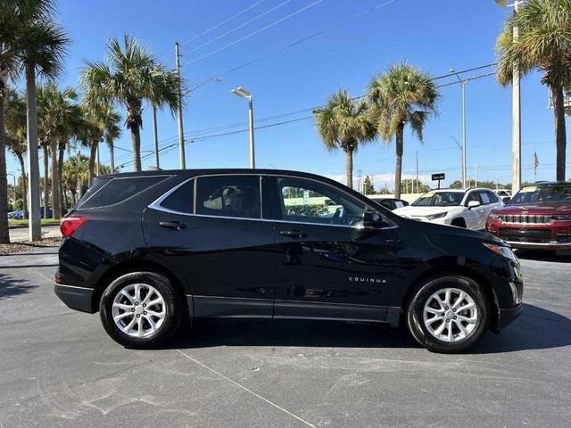 Photo of 2020 Mosaic Black Metallic Chevrolet Equinox