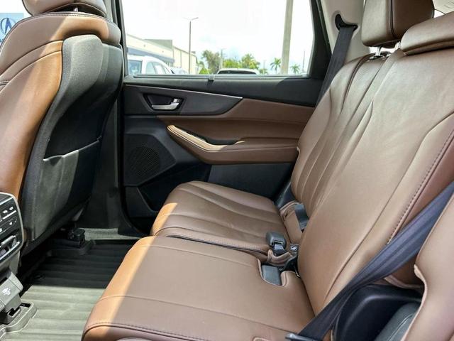 Photo of 2024 Liquid Carbon Metallic Acura MDX