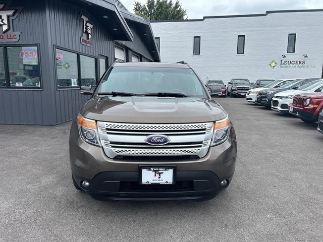 Photo of 2015 Caribou Metallic Ford Explorer