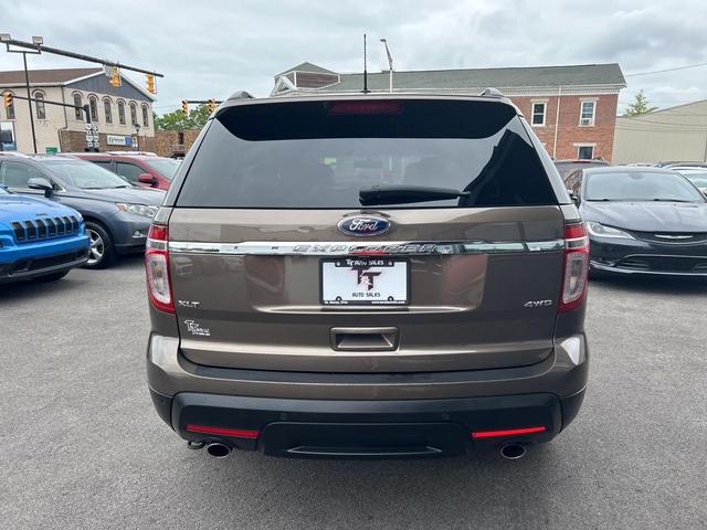 Photo of 2015 Caribou Metallic Ford Explorer