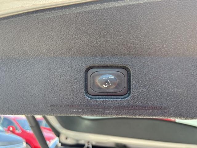 Photo of 2017 Ingot Silver Ford Explorer
