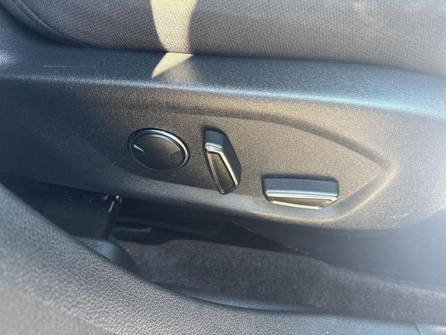 Photo of 2017 Ingot Silver Ford Explorer