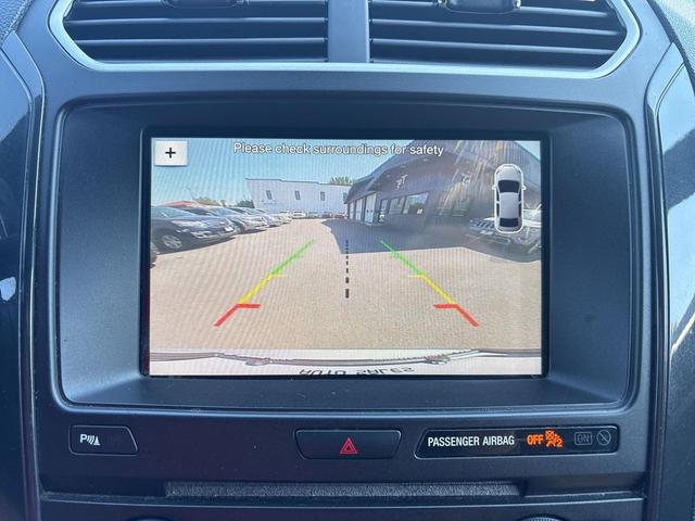 Photo of 2017 Ingot Silver Ford Explorer