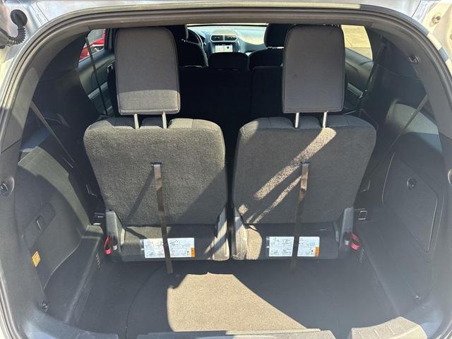 Photo of 2017 Ingot Silver Ford Explorer
