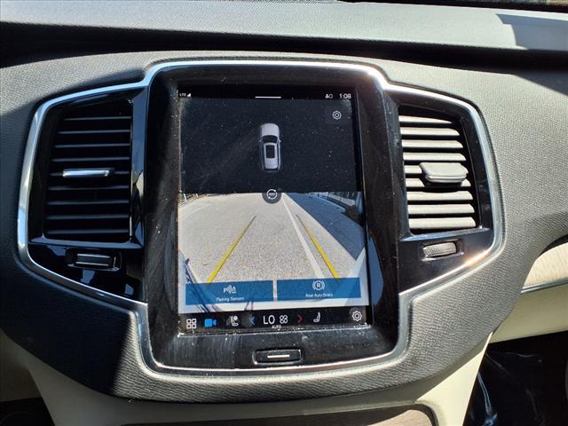 Photo of 2023 Crystal White Volvo XC90 Recharge Plug-In Hybrid