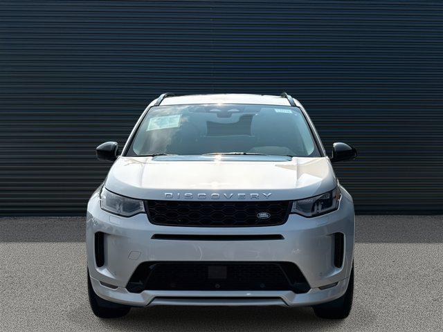 Photo of 2025 Hakuba Silver Metallic Land Rover Discovery Sport