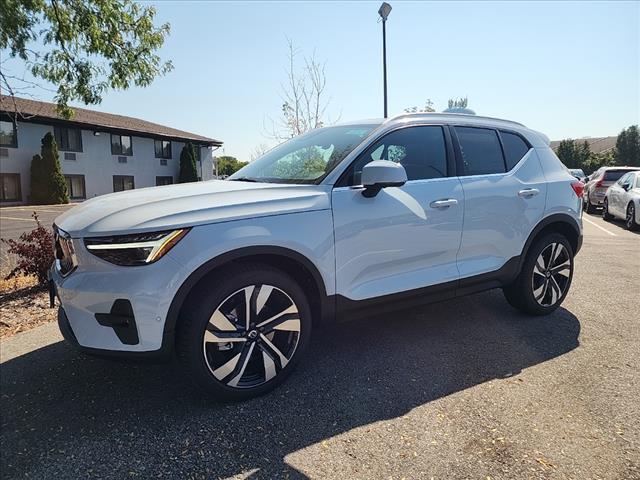 2024 Volvo XC40