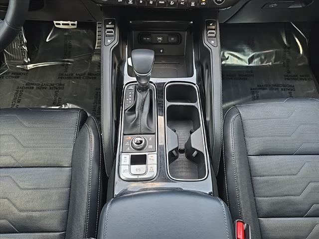 Photo of 2021 Ebony Black Kia Telluride