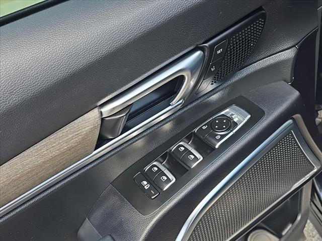 Photo of 2021 Ebony Black Kia Telluride
