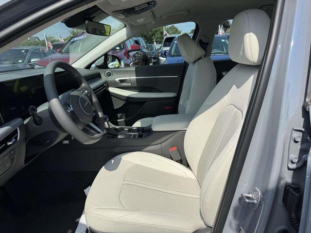 Photo of 2025 Blue Hyundai SONATA