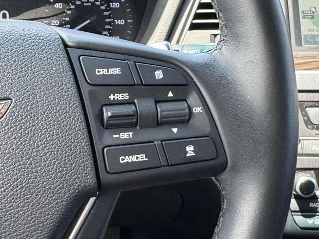 Photo of 2018 Victoria Black Genesis G80