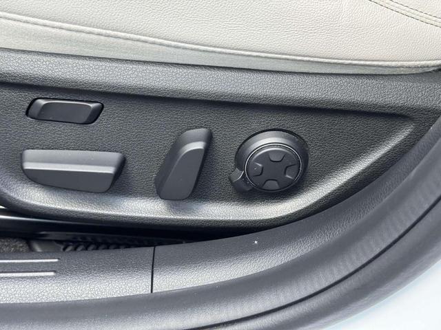Photo of 2024 Uyuni White Genesis G70