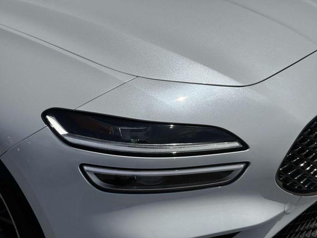 Photo of 2024 Uyuni White Genesis G70