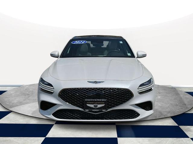 Photo of 2024 Uyuni White Genesis G70