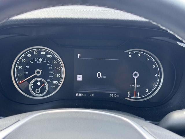 Photo of 2024 Uyuni White Genesis G70