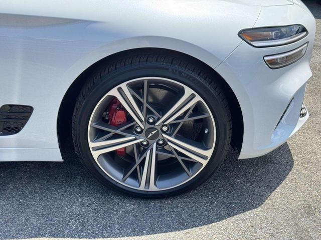 Photo of 2024 Uyuni White Genesis G70
