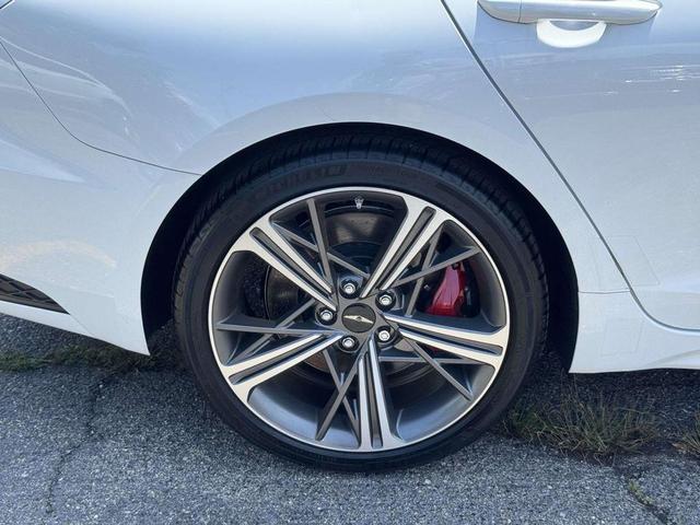 Photo of 2024 Uyuni White Genesis G70