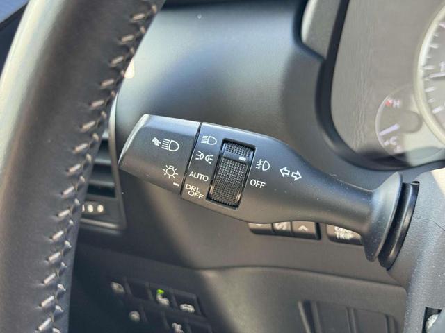 Photo of 2019 Gray Lexus NX 300