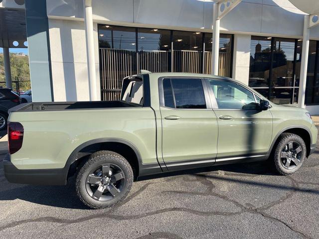 Photo of 2026 Ash Green Metallic Honda Ridgeline