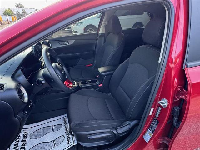 Photo of 2021 Currant Red Kia Forte