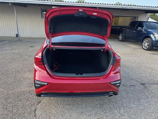 Photo of 2021 Currant Red Kia Forte