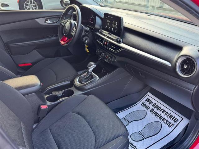 Photo of 2021 Currant Red Kia Forte