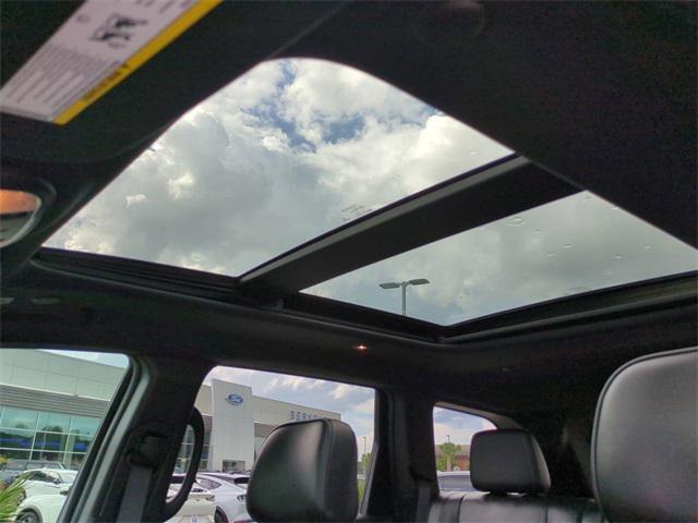 Photo of 2021 Pacific Blue Clearcoat Jeep Grand Cherokee