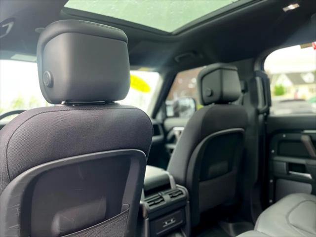 Photo of 2023 Santorini Black Metallic Land Rover Defender