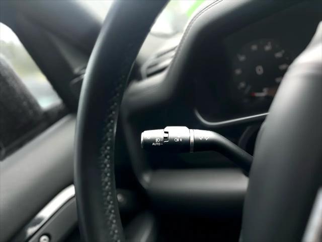 Photo of 2023 Santorini Black Metallic Land Rover Defender