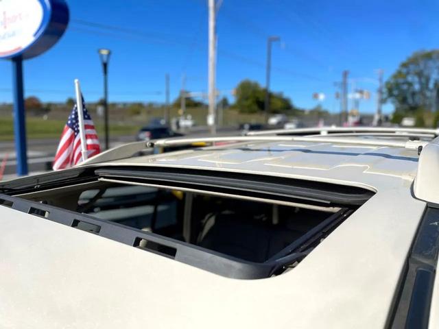 Photo of 2007 Sand Dollar Pearl Lexus LX 470