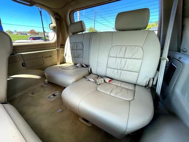 Photo of 2007 Sand Dollar Pearl Lexus LX 470