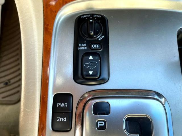 Photo of 2007 Sand Dollar Pearl Lexus LX 470