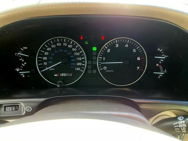 Photo of 2007 Sand Dollar Pearl Lexus LX 470