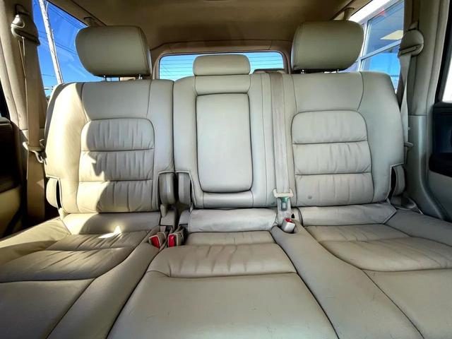 Photo of 2007 Sand Dollar Pearl Lexus LX 470