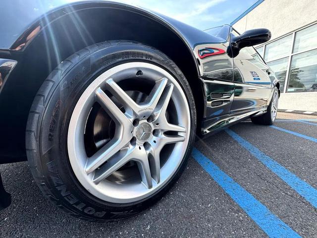 Photo of 2001 BLACK Mercedes-Benz SL-Class