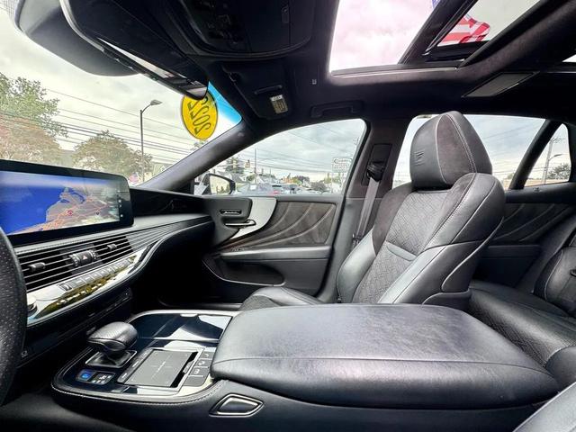 Photo of 2022 Ultra White Lexus LS 500