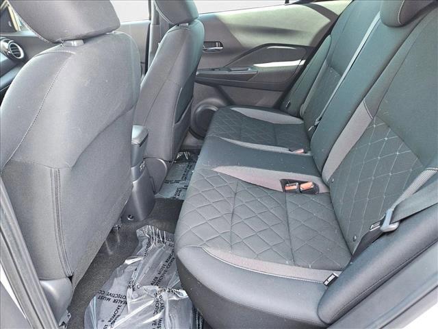 Photo of 2020 Brilliant Silver Metallic Nissan Kicks